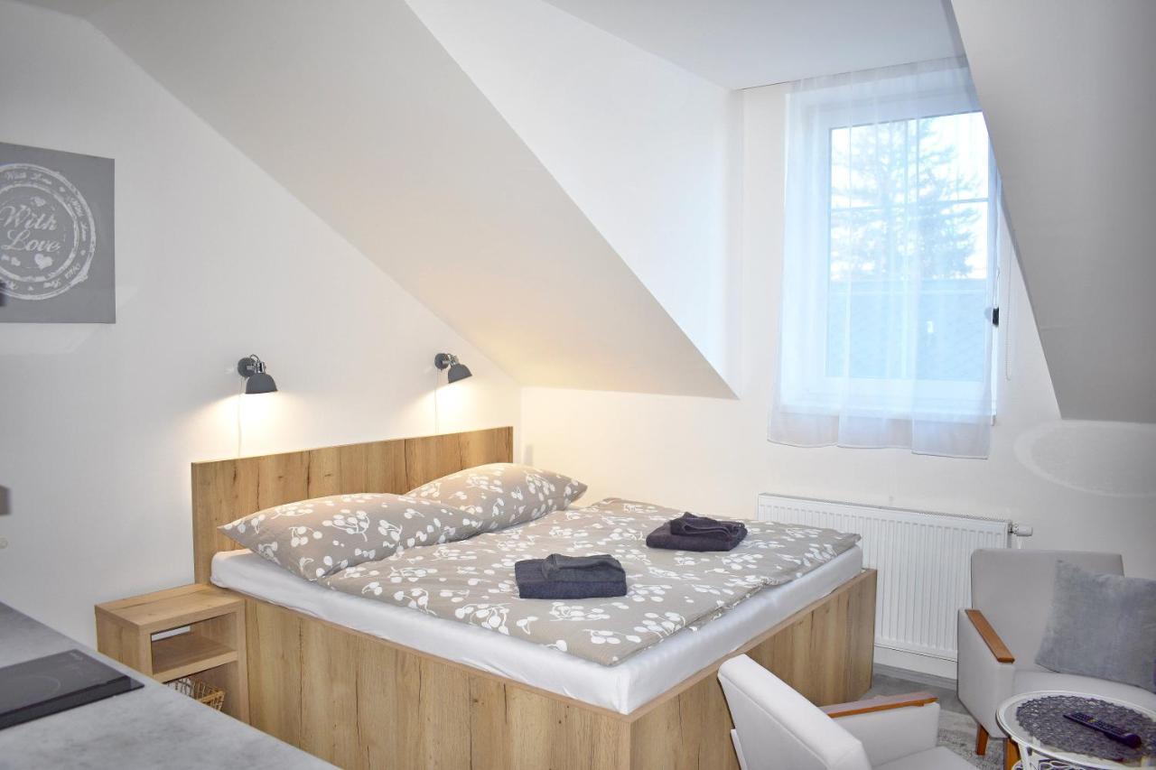 V Harmonii 3 Patro Apartment